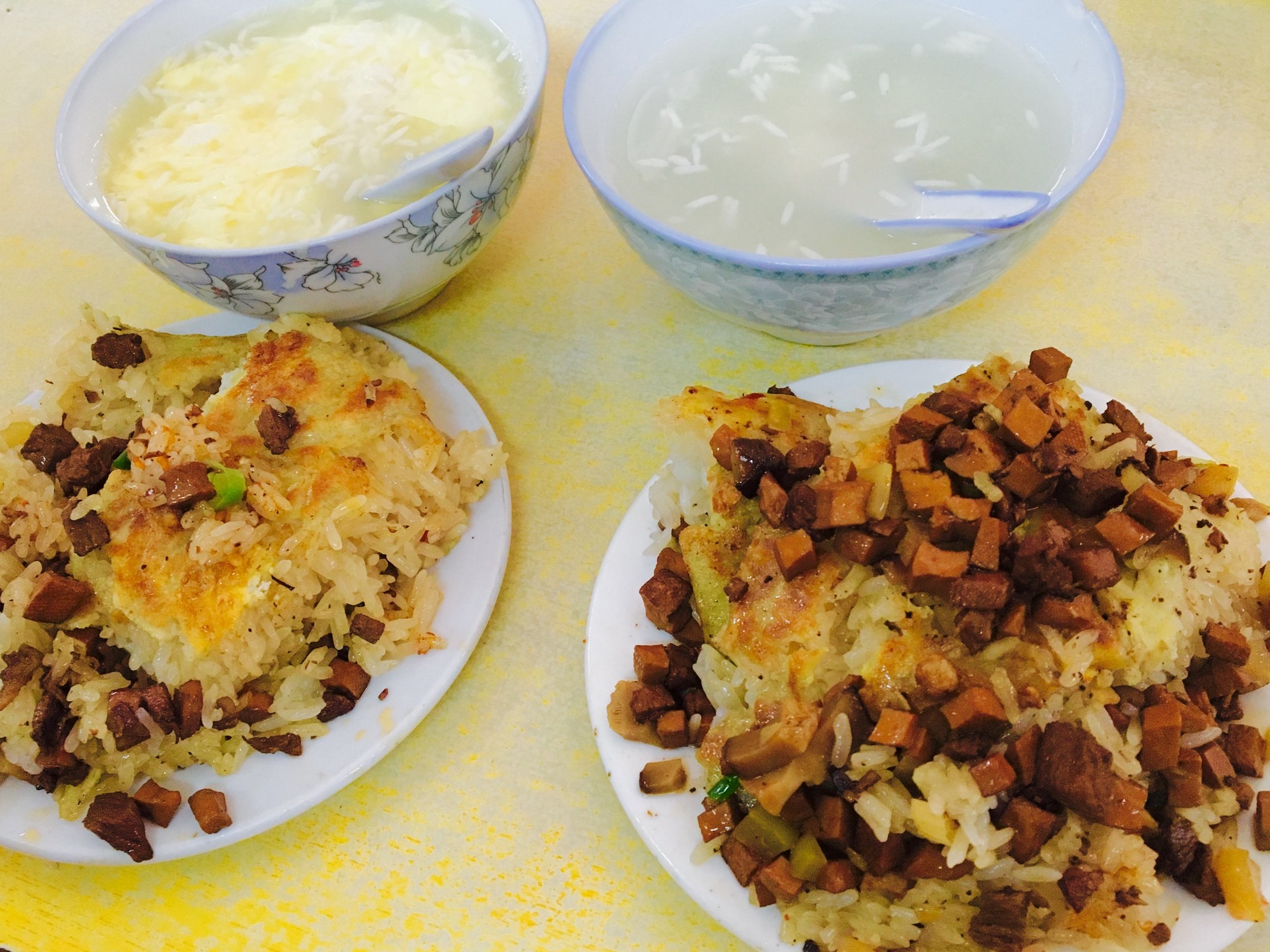 Fresh Hubei doupi savory crepe breakfast cut into squares