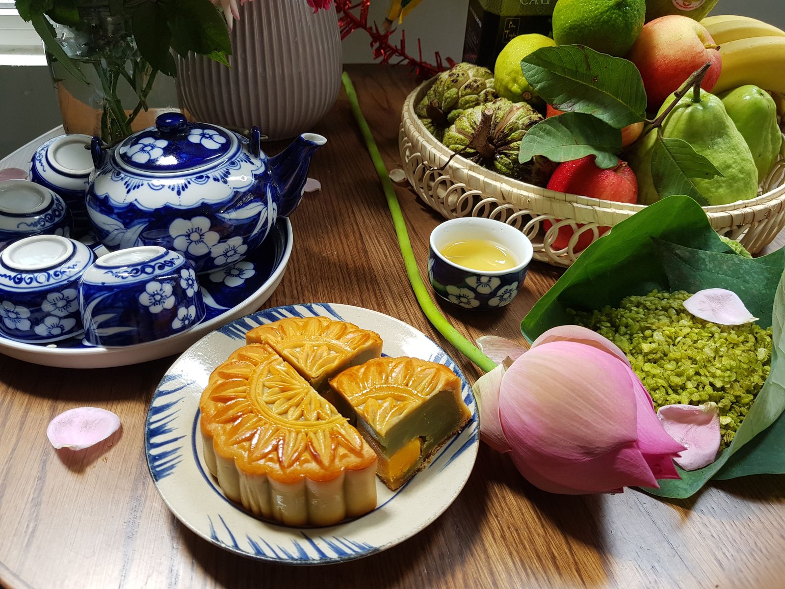 Homestyle Mid-Autumn Festival desserts and mooncakes on a table